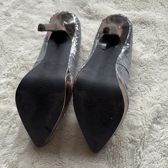 George Silver Sequin Heels Size 7 - Picture 7 of 9